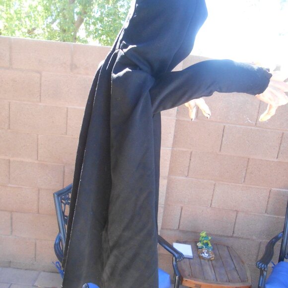 SCARY HANGING BLACK WITCH w/ RUBBER FACE & HANDS 19" HALLOWEEN PROP - Picture 2 of 9